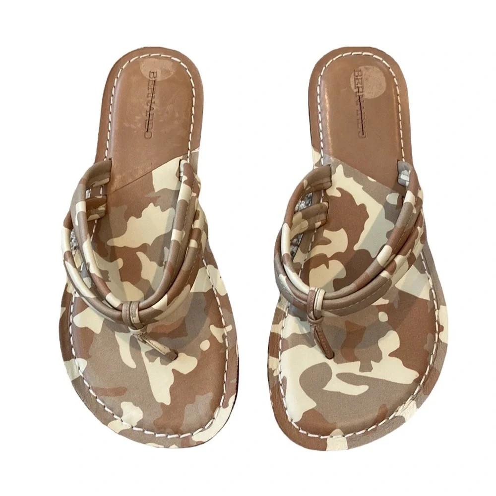 Anthropologie Bernardo Miami Desert Sand Camouflage Flip Flop Sandals NEW 10 - Picture 2 of 10